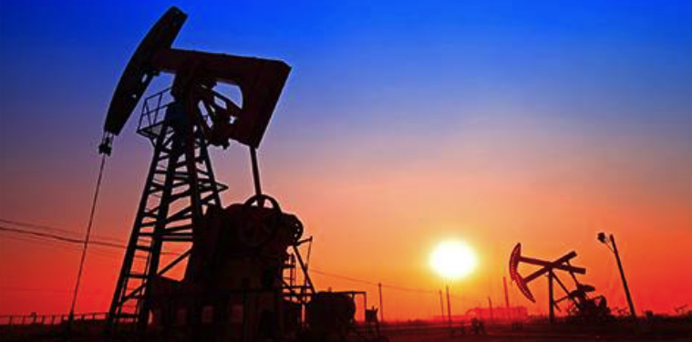 Oil Prices Plummet Amid Mounting Concerns Over US Oversupply