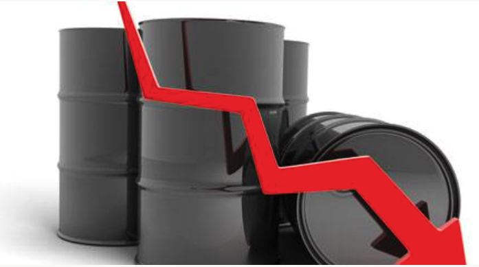 Oil Prices Slide to Two-Week Low on US Interest Rate Concerns