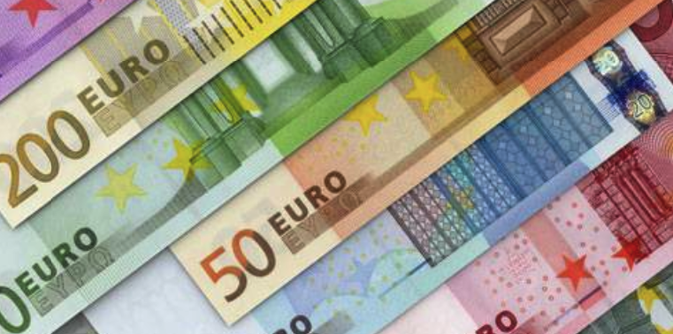 Euro Extends Gains to a Three-Month High on Rate Gap Prospects
